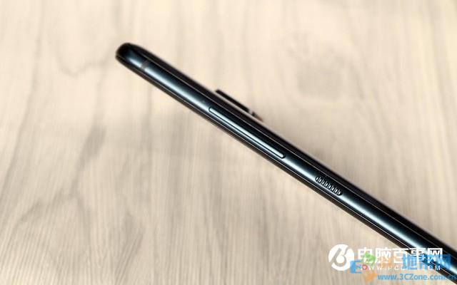 玻璃机身设计 HTC U Ultra真机图赏
